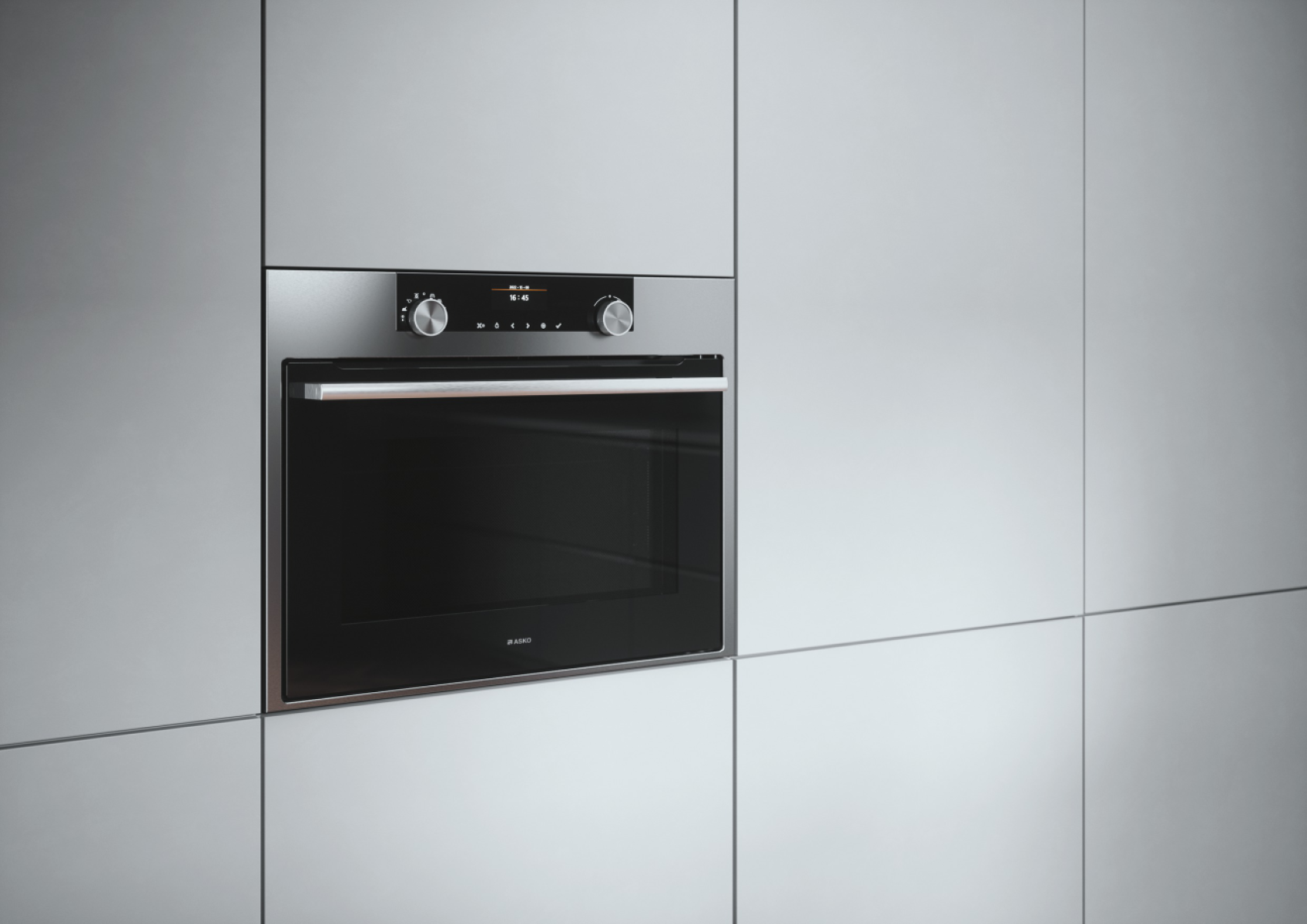 Духовой шкаф с функцией СВЧ